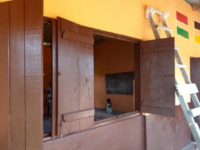 Fensterläden frisch gestrichen